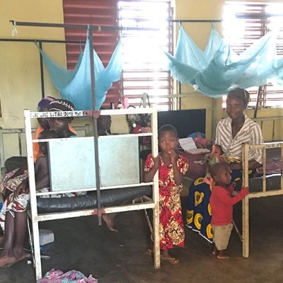 Sala degenza nell'ambulatorio ambulatorio di Domè in Benin